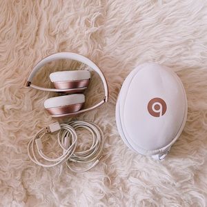 Beats Solo 3 Wireless Headphones - Rose Gold